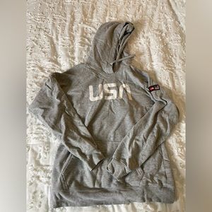 North Face USA women’s light grey hoodie sweatshirt size Medium SKU 55